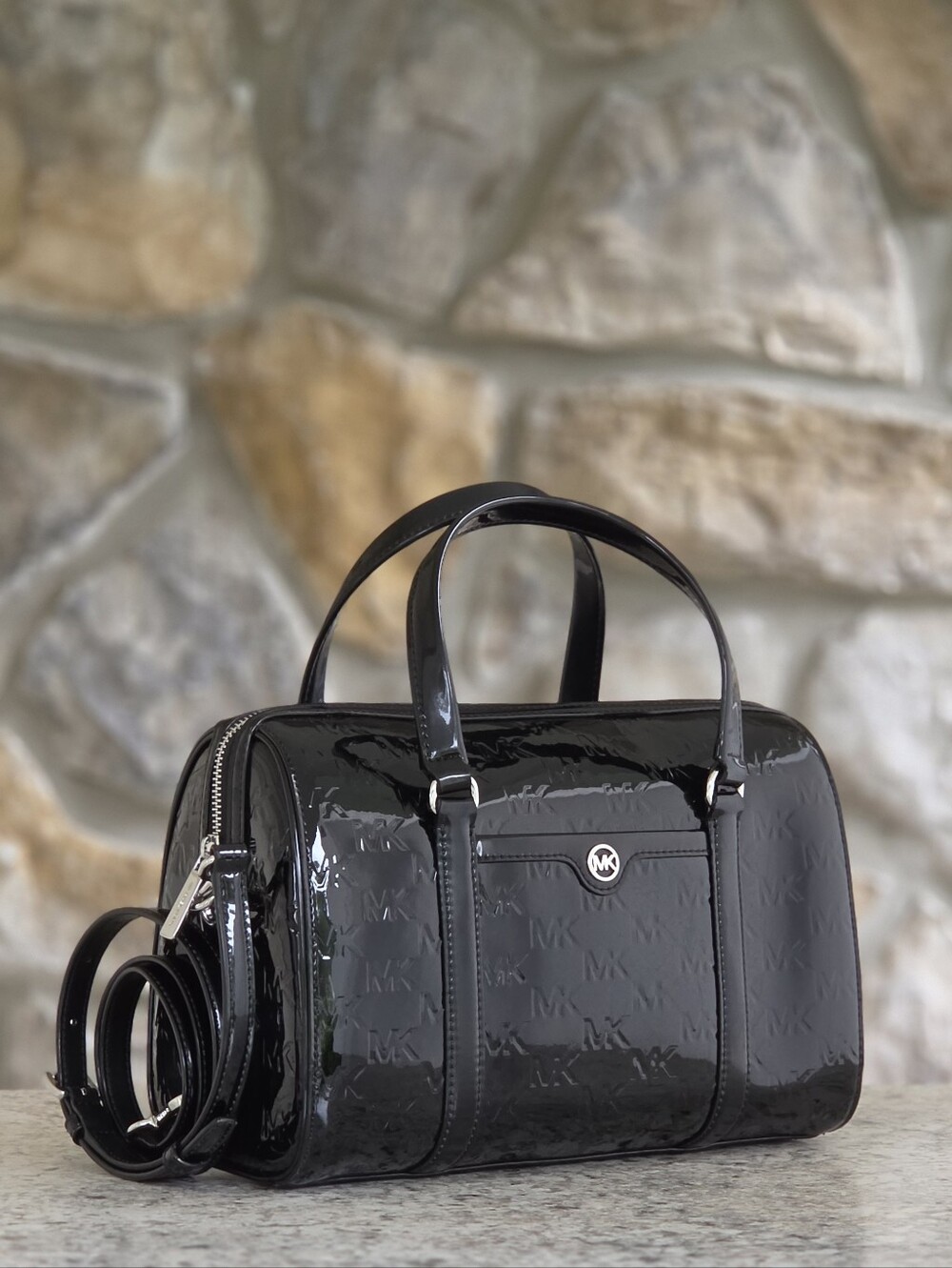 Michael Kors Jet Set Travel Medium Black Duffle Satchel